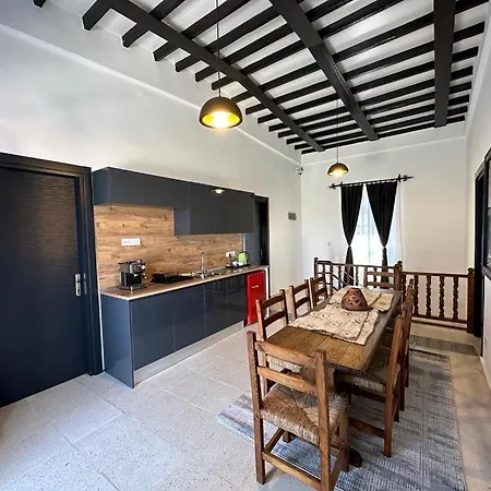 Dome Hotel & Casino Central Kyrenia ! Отель Кирения