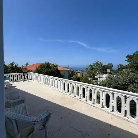 Dome Hotel & Casino Central Kyrenia ! 4*