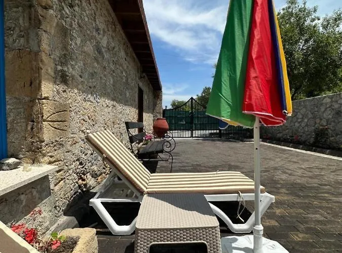 ホテル Dome Hotel & Casino Central Kyrenia ! 4*