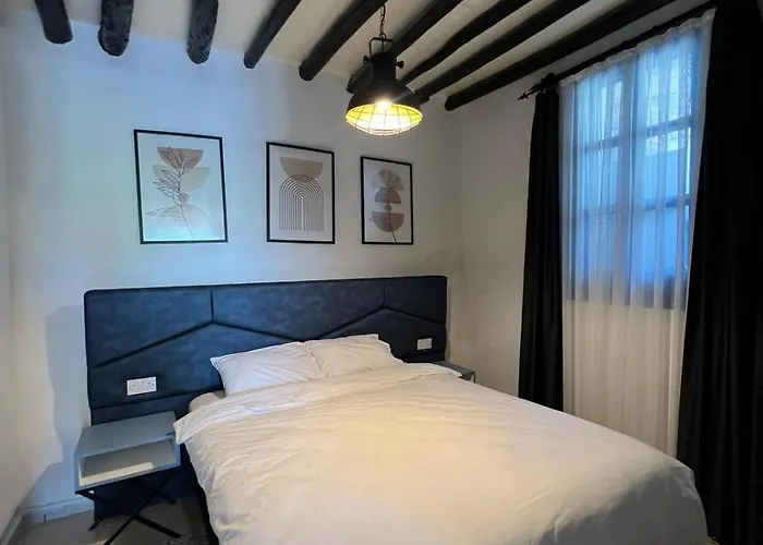 Dome Hotel & Casino Central Kyrenia ! ホテル 4*