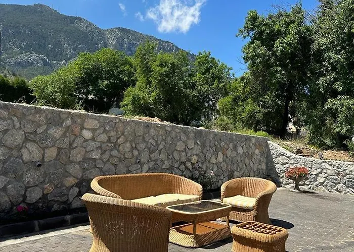 Dome Hotel & Casino Central Kyrenia ! 4* キレニア