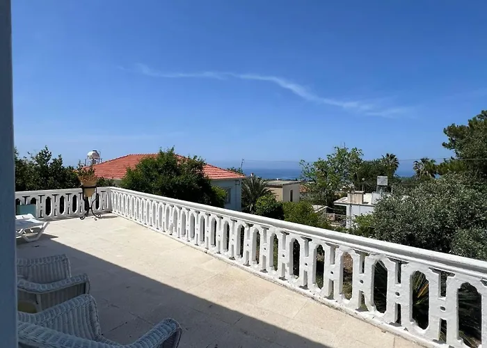 Dome Hotel & Casino Central Kyrenia ! 4*